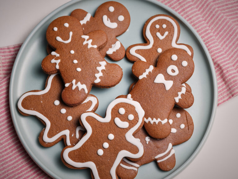 Delicious Gingerbread Cookie Recipe