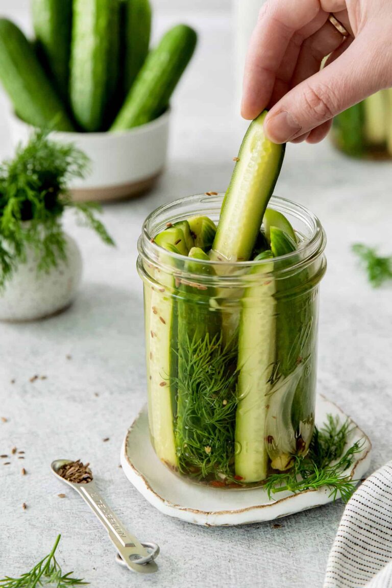 Easy Dill Pickle Recipe: Make Tangy and Crisp Homemade Pickles!