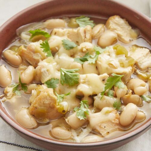 Flavorful and Easy White Chicken Chili Recipe