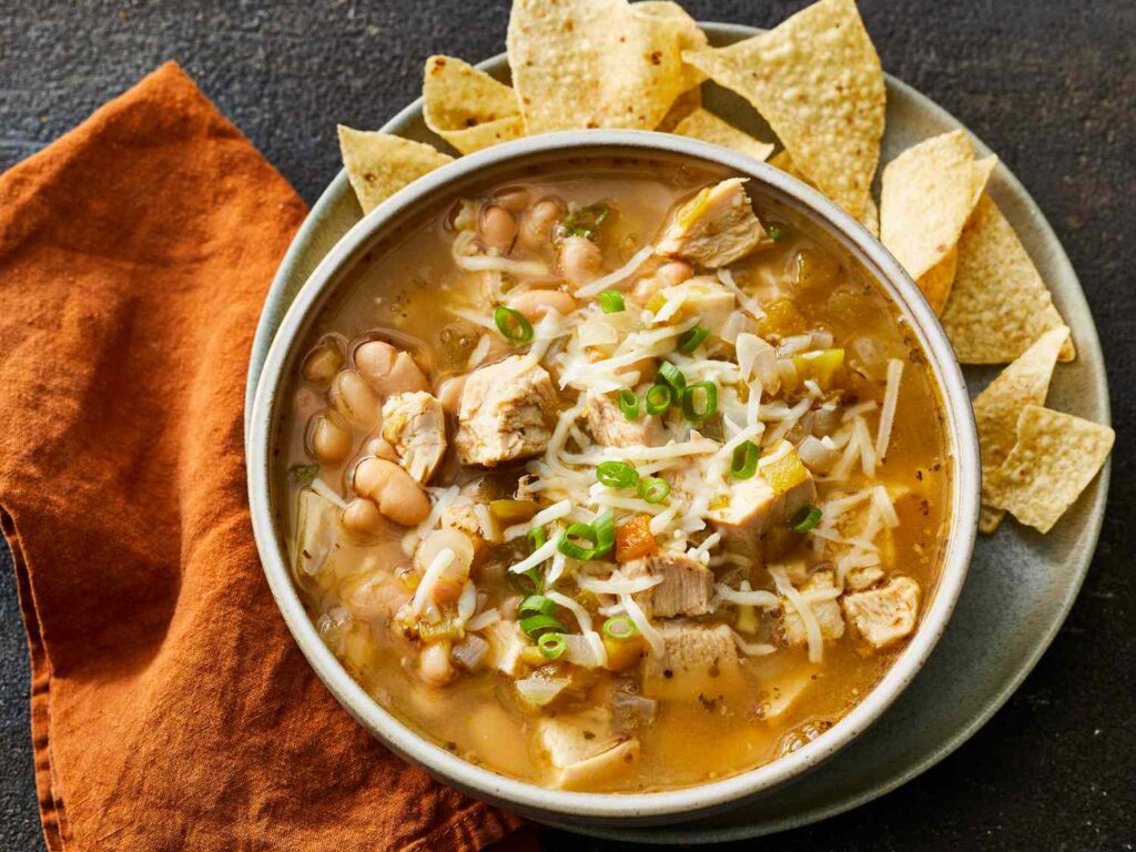 Flavorful and Easy White Chicken Chili Recipe