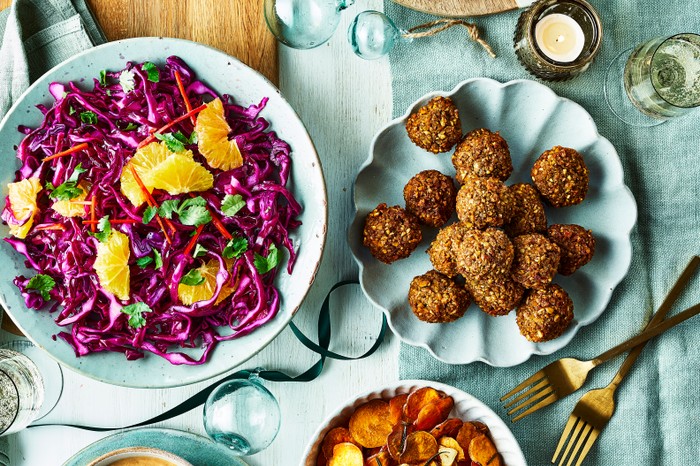 Vibrant Red Cabbage Stir-Fry: A Flavorful Twist to Your Table